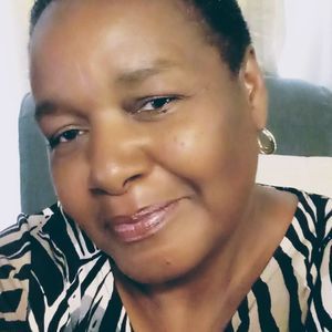 Meet your Posher, Mae